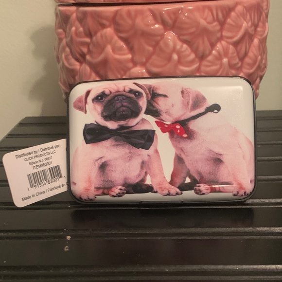 NWT card holder & eye masks (2 pieces) - Picture 5 of 10